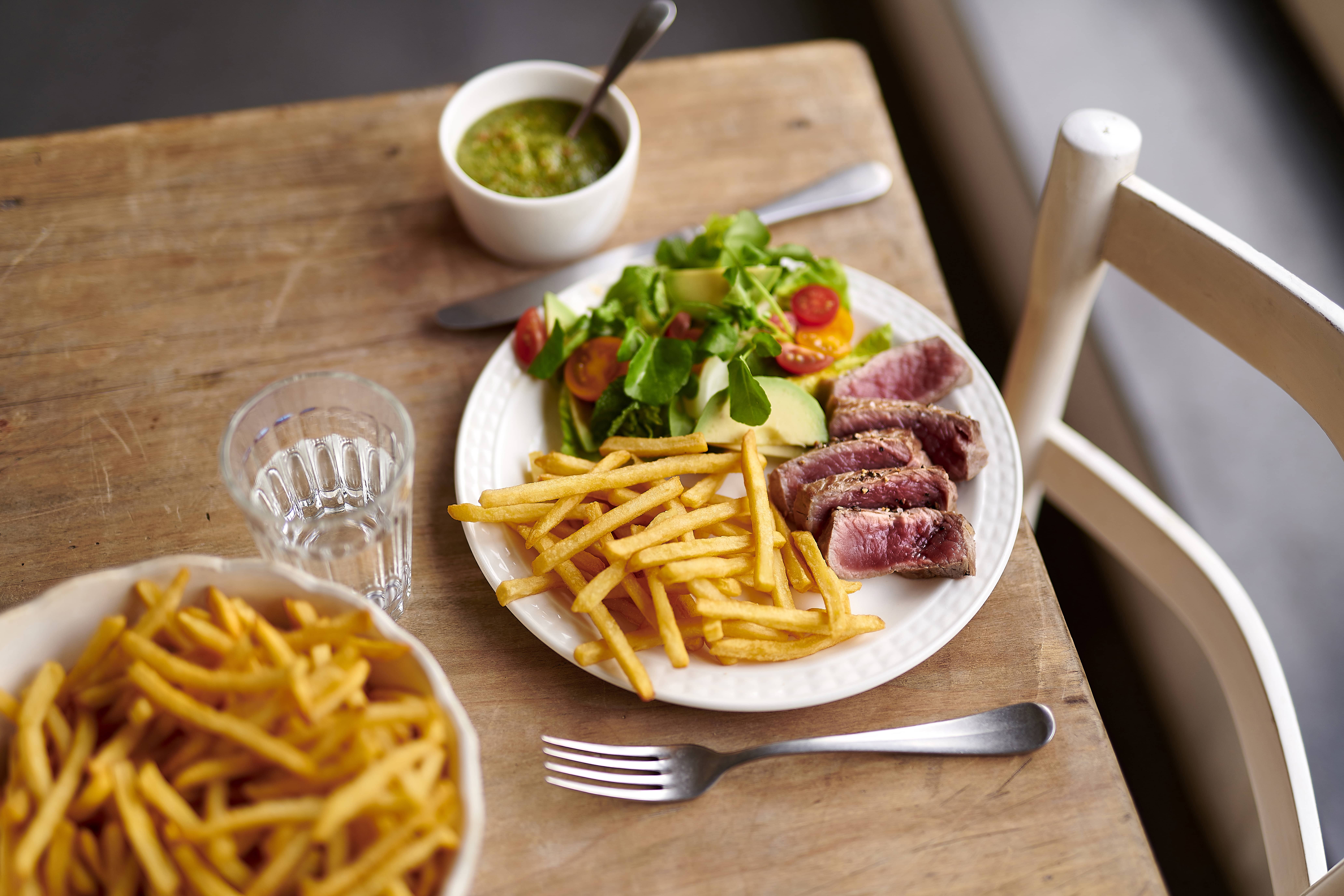 Steak de boeuf sauce chimichurri