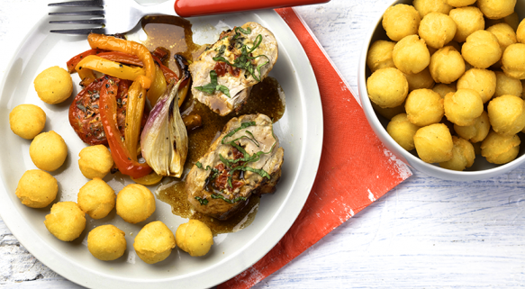 Varkenshaasje met gedroogde tomaten en pijnboompitten